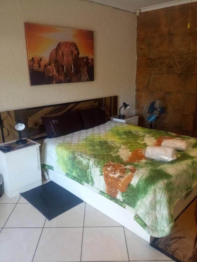 Rock Art Guesthouse Witbank Bagian luar foto
