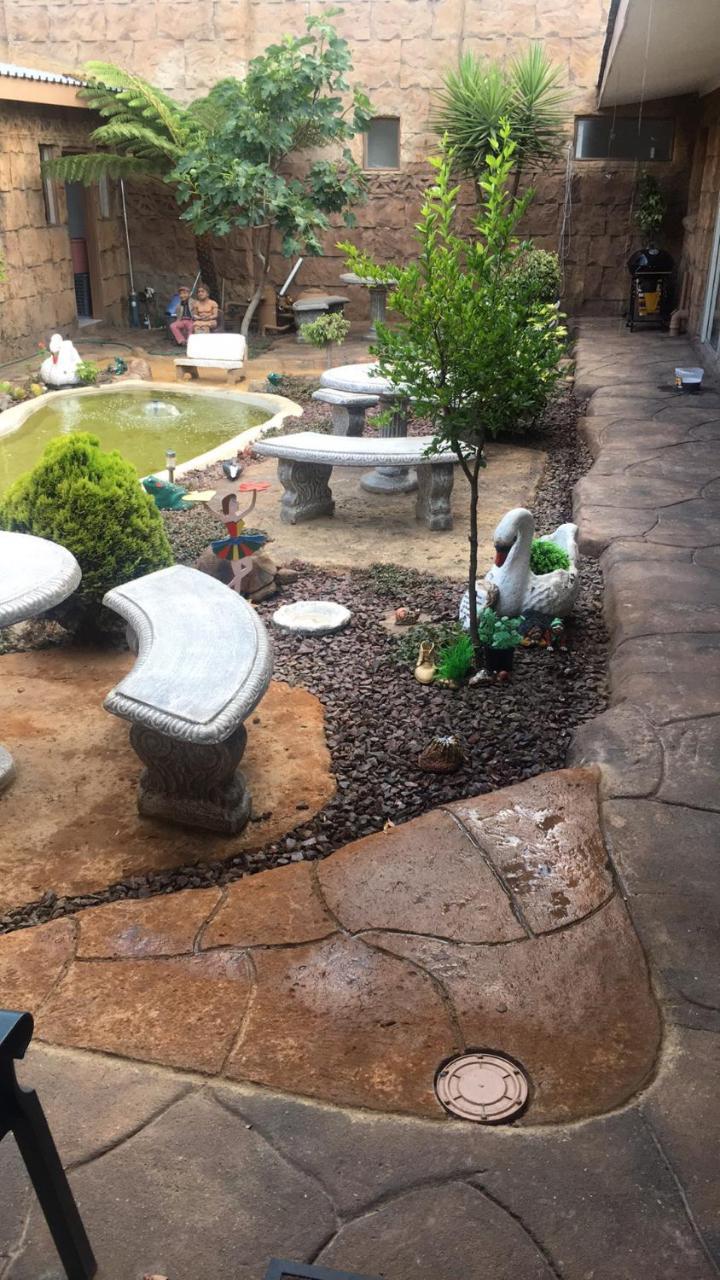 Rock Art Guesthouse Witbank Bagian luar foto
