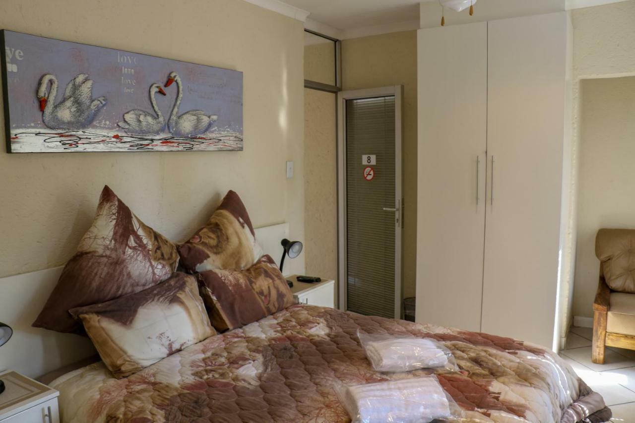 Rock Art Guesthouse Witbank Bagian luar foto